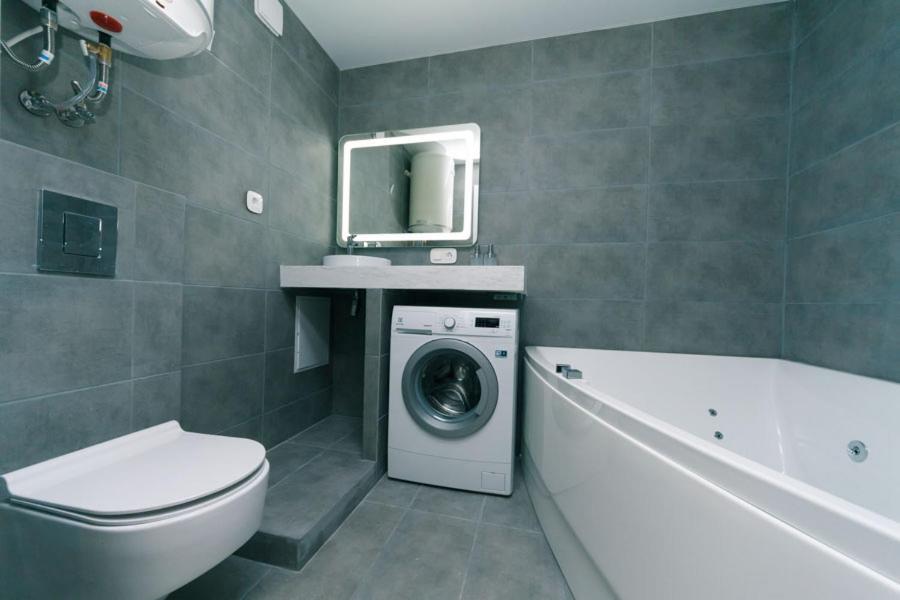 Hotrent City Deluxe Киев Экстерьер фото